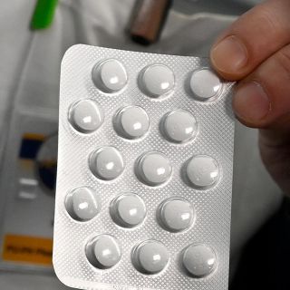 Avalan en comisiones iniciativa para adquirir medicinas en el extranjero