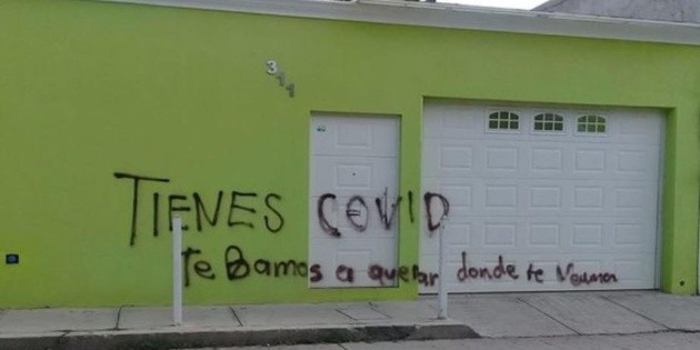 "Si tienes COVID, te vamos a quemar"; amenazan a enfermera en Durango