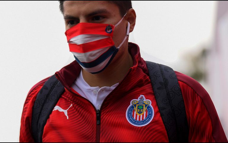 Chivas aplicó pruebas a jugadores, cuerpo técnico y staff de los cuales tres resltaron positivas y serían asintomáticos. IMAGO7 / ARCHIVO