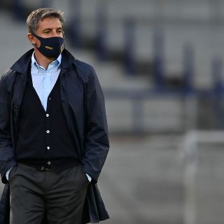 Míchel González renuncia como DT de Pumas