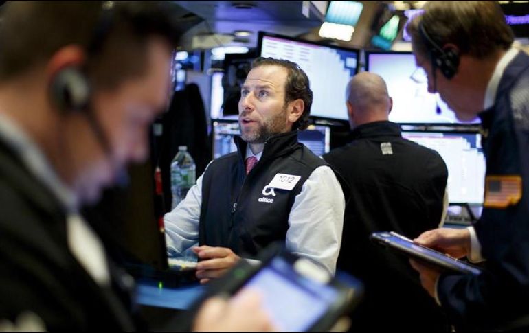 Firmas como Microsoft y Tesla registraron pérdidas luego de varias semanas de escalada. EFE/ARCHIVO