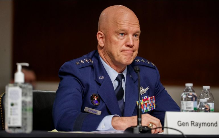 Raymond, titular del Comando Espacial y jefe de la Fuerza Espacial de EU, considera acción como evidencia de los esfuerzos de Rusia para desarrollar y probar sistemas desplegables en el espacio. AP/ARCHIVO