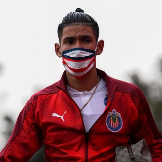 Uriel Antuna, un caso más de COVID-19 en Chivas