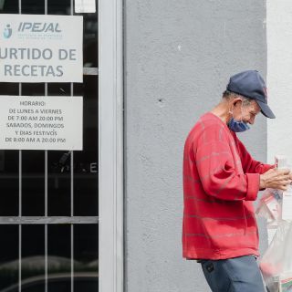 Incumplen con abasto de medicinas en Ipejal