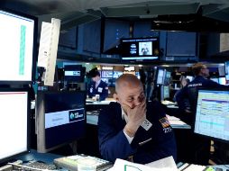 El parqué neoyorquino tuvo una mala jornada de principio a fin en la que influyeron los sombríos datos del mercado laboral divulgados hoy por el Gobierno de EU. EFE/ARCHIVO
