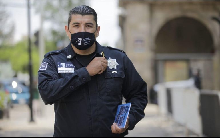 Fueron dos años los que le tomó a Joel escribir “Una oportunidad más”. ESPECIAL/Policía de Guadalajara