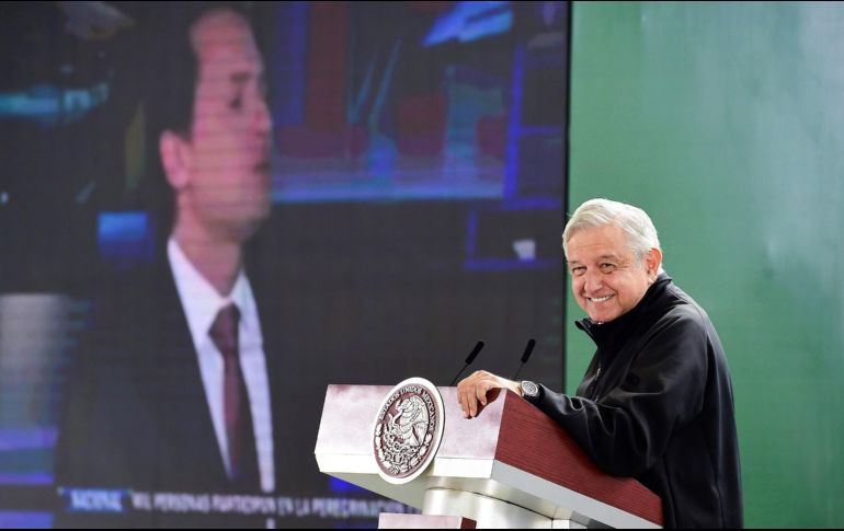 El Presidente dijo que, ahora que el exdirector de Pemex es investigado por la FGR, es importante saber a qué actores políticos llegaron los sobornos de la Reforma Energética. EFE/Presidencia de México
