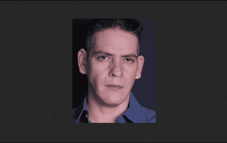 Christian Zatarain fue reconocido en la Muestra Estatal de Teatro de Guadalajara 2014, por su trabajo de iluminación, en la obra “Nekrópolis”. TWITTER/@voyalteatrocom