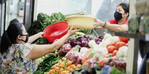 Bajan ventas en Mercado de Abastos por COVID-19