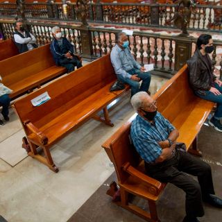 Templos en Ciudad de México reanundan misas con medidas sanitarias