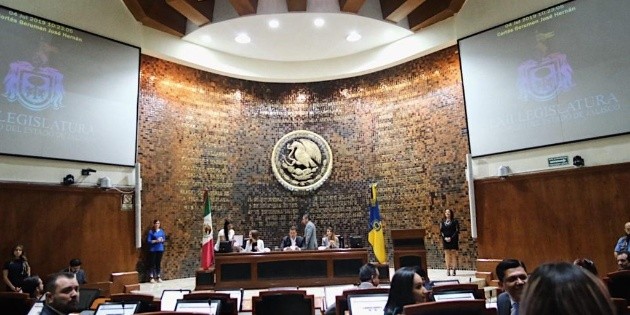 Pega COVID-19 a diputados; el Congreso estar&aacute; en cuarentena