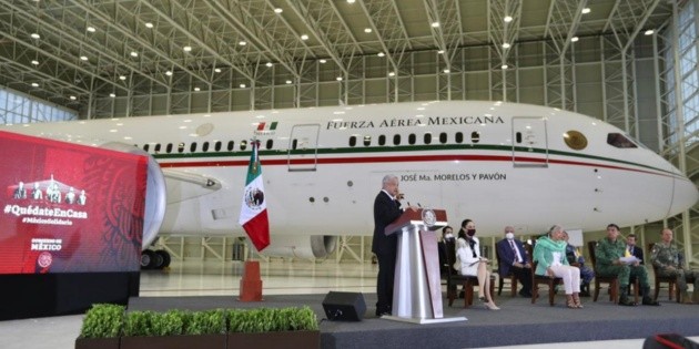 Avi&oacute;n presidencial, ejemplo de excesos en administraciones pasadas: L&oacute;pez Obrador