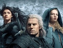 ”The Witcher” es protagonizado por Henry Cavill. ESPECIAL / Netflix