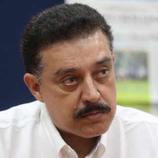 La SFP inhabilita y sanciona a farmacéuticas de Carlos Lomelí