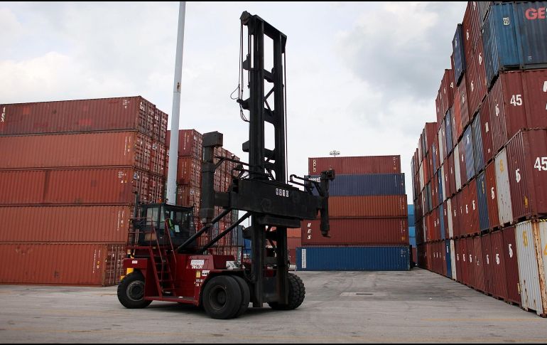 En el sexto mes del año las exportaciones totales de mercancías reportaron un alza mensual de 75.6%. AFP/ARCHIVO