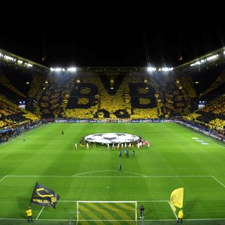 Con restricciones, la Bundesliga plantea regreso del público a estadios