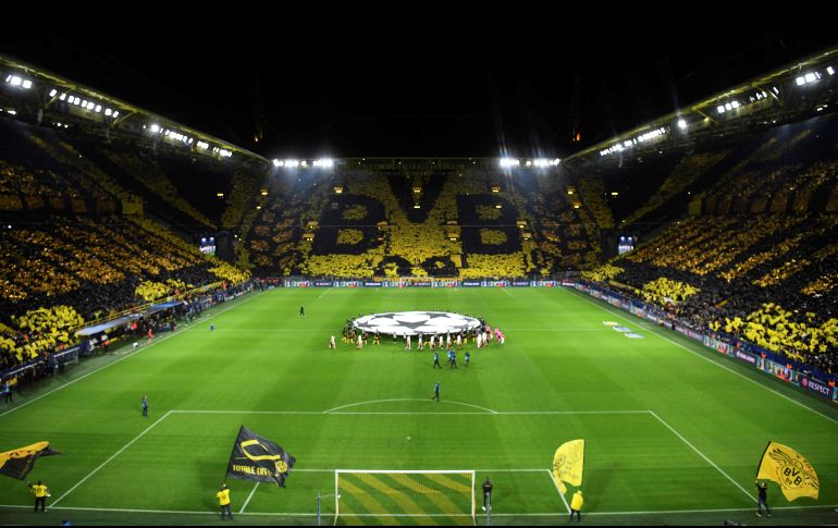 El futbol alemán deberá reanudarse el 18 de septiembre mientras que algunas restricciones en la lucha contra el coronavirus estarán vigentes al menos hasta el 31 de octubre. AFP / ARCHIVO