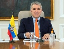 Fotografía cedida por la Presidencia de Colombia que muestra al mandatario Iván Duque mientras ofrece una declaración televisada este martes en Bogotá. EFE/Presidencia de Colombia