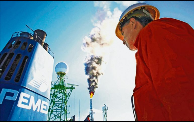 Pemex tuvo un alza en la producción de gasolina y diésel, pero el precio cae en más de la mitad comparado con 2019. SUN