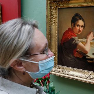 Rusia producirá dos vacunas contra COVID-19 este otoño