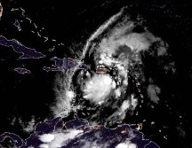 Isaías se desplaza por el Caribe a 33 kilómetros por hora con vientos sostenidos de 96 kilómetros por hora. EFE/NOAA-NHC
