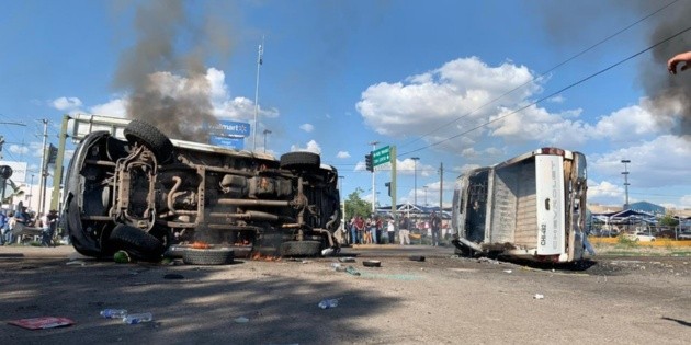 Incendian veh&iacute;culos en Chihuahua por conflicto con la Conagua