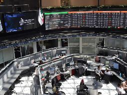 Las firmas de autoservicios y alimentos, así como las que tienen ingresos dolarizados observaron los mejores reportes. AFP/R. Arangua