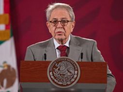 En la compra ''sólo podrán ser consideradas aquellas que cumplan con los altos niveles de calidad y honestidad que exigen estos organismos y nosotros'', dijo Alcocer. SUN / S. Tapia