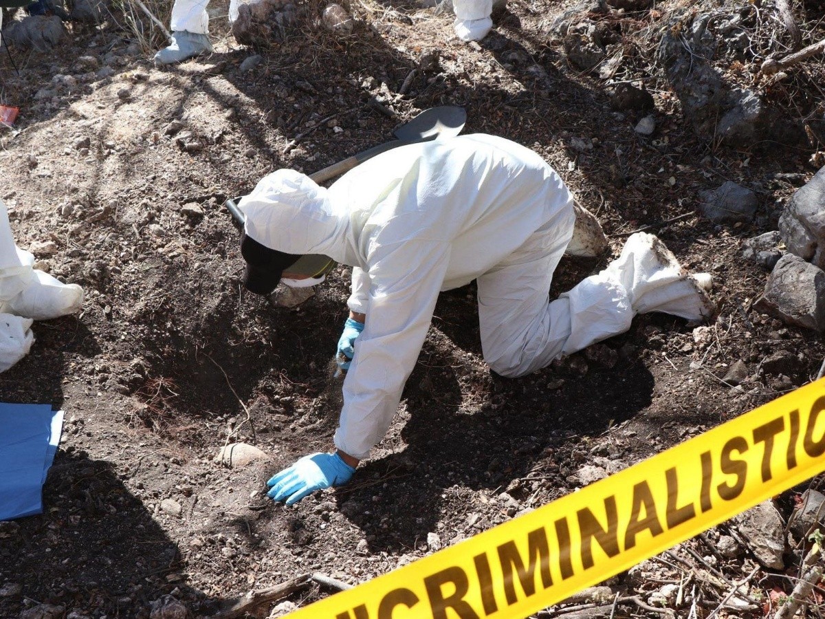  Identifican a 62 víctimas halladas en fosas de la ZMG