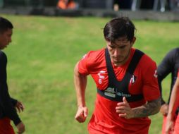 Aunque tiene perfectamente clara la razón por la cual los estadios en la Liga MX estarán vacíos durante todo lo que dure el torneo, el mediocampista de los Rojinegros del Atlas, Édgar Zaldívar lamentó el hecho de que los aficionados se ausenten del Estadio Jalisco. Cortesía / @atlasfc