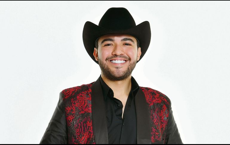 Alann Mora. El cantante también es conductor de “Corazón grupero”, en TV Azteca