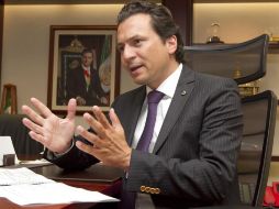 A Lozoya le fue colocado este viernes un brazalete electrónico con el que podrá seguir su proceso en libertad. NTX/ARCHIVO