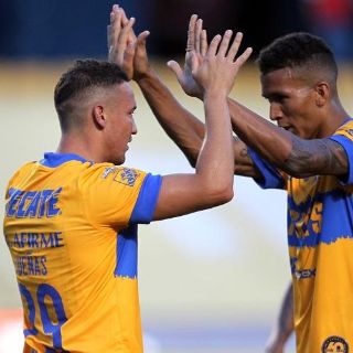 Tigres y Pachuca empatan por la mínima en el Volcán
