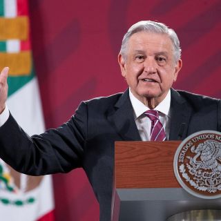 López Obrador defiende a López-Gatell tras críticas de gobernadores