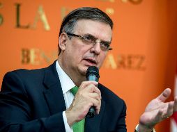 Ebrard llamó a marcar nuevas rutas, para los meses siguientes, que lleven al combate del supremacismo, la discriminación, los discursos de odio. AP / ARCHIVO