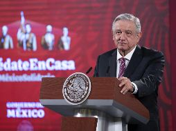 López Obrador rechaza el uso de cubrebocas en sus conferencias y actos públicos. XINHUA