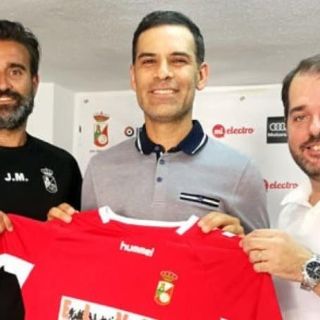 Rafael Márquez tiene su primer reto como entrenador