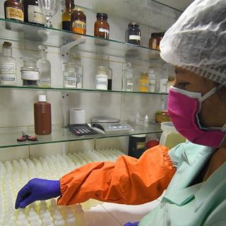 Farmacéuticas mexicanas podrán participar en licitaciones internacionales
