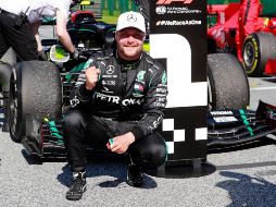 ''Estoy muy contento de seguir en Mercedes en 2021 y de construir sobre los éxitos conseguidos hasta el momento'', dijo el piloto en un comunicado. TWITTER / @ValtteriBottas