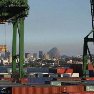 Cotizaciones del petróleo registran una ligera baja