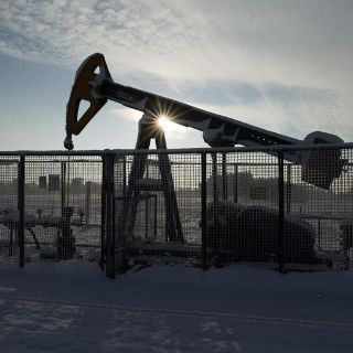 El petróleo de Texas baja por tensiones entre EU y China