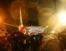 El avión realizó dos intentos fallidos de aterrizaje por las lluvias. Reuters