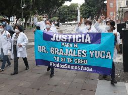 Personal médico de otros estados se sumó a las protestas en apoyo a Gerardo Vicente Grajales Yuca, como en Puebla (foto). SUN/O. Contreras