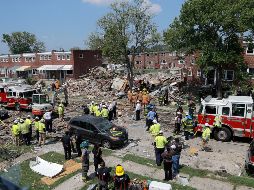Según los bomberos, tres viviendas unifamiliares resultaron afectadas por la explosión. AP / J. Cortez