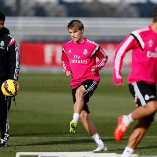 Martin Odegaard regresa al Real Madrid