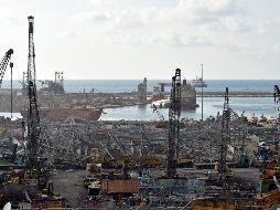 La explosión se produjo el pasado día 4 en un almacén del puerto de Beirut donde desde 2014 se guardaban casi tres mil toneladas de nitrato de amonio sin las debidas medidas de seguridad. EFE / W. Hamzeh