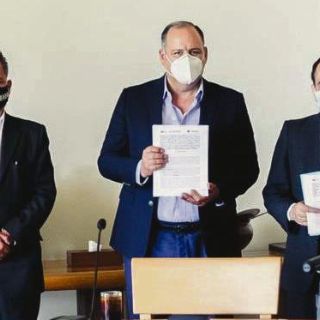 Hacienda, UIF y Coparmex pactan para combatir el lavado de dinero