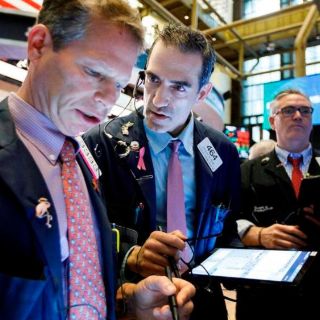 Wall Street sube al cierre con recuperación de valores tecnológicos