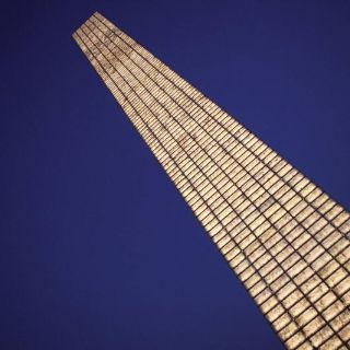 Ordenan devolver 447 MDP por irregularidades en la Estela de Luz