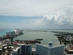Quintana Roo cuenta con casi 110 mil habitaciones de hotel, cuya ocupación llegó a niveles cercanos a cero entre abril y mayo. EFE/Archivo